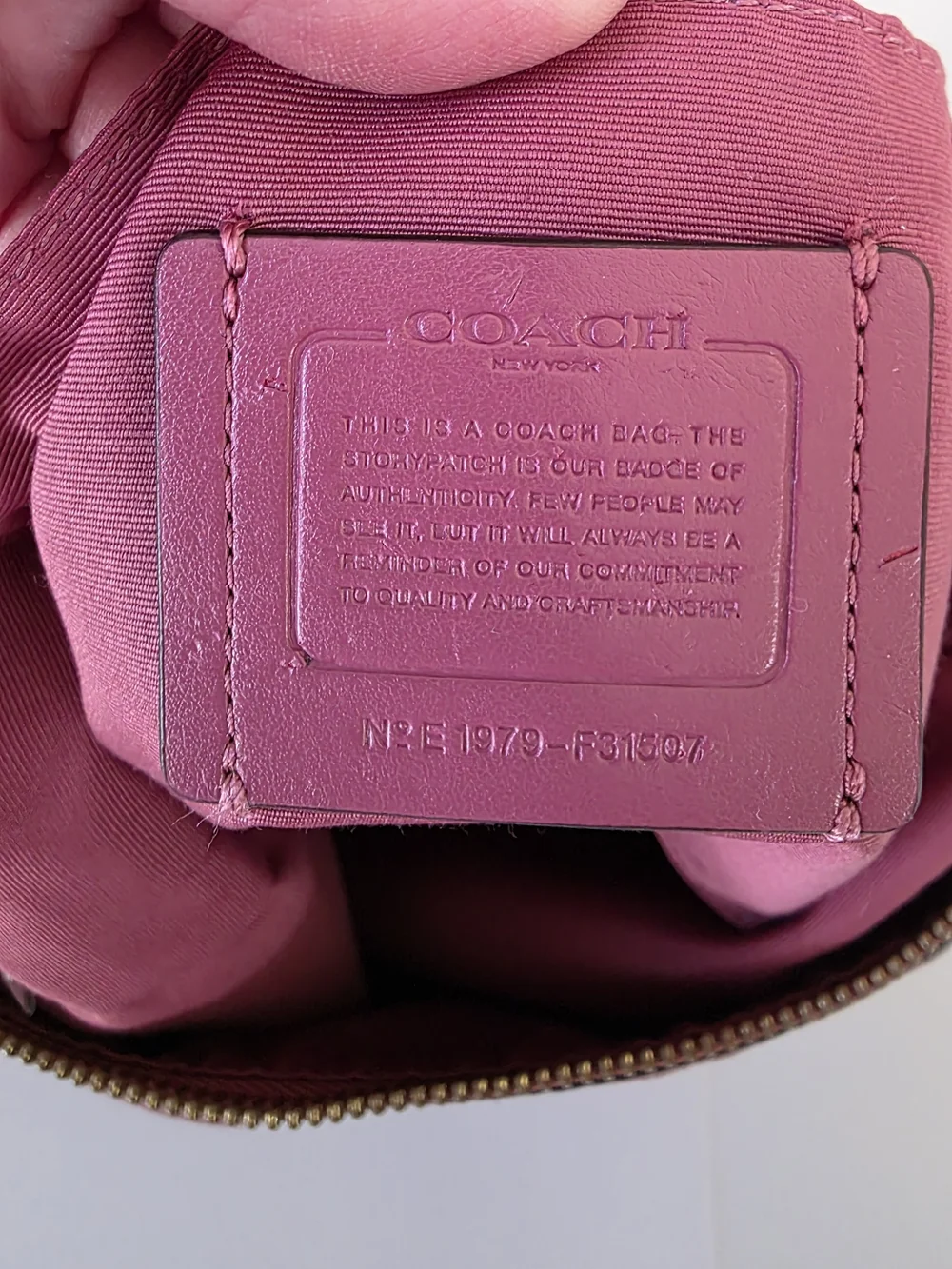 Coach Abby Duffle Shoulder Crossbody Bag Rose Berry Pebbled Leather Heart Charm